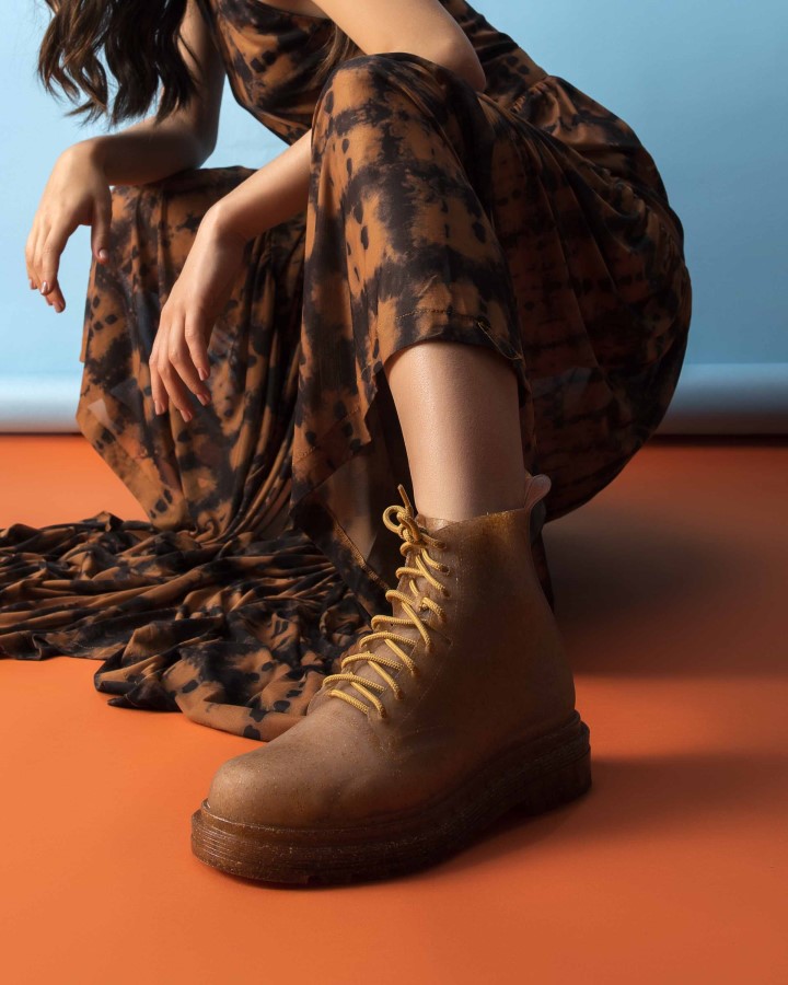 Botas Melissa Beige Elegancia Casual y Confort