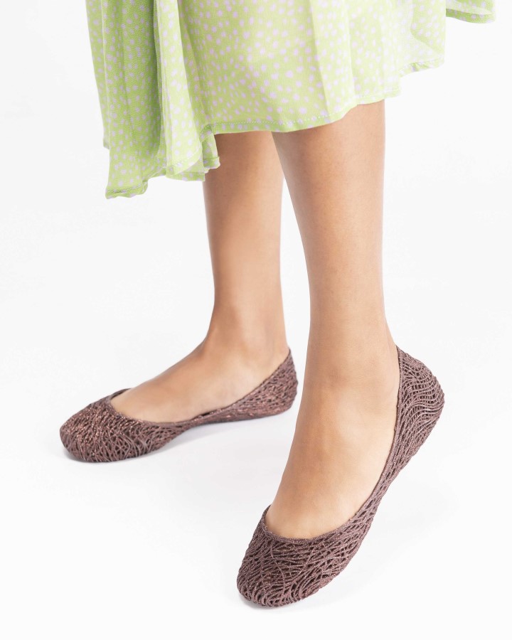 Melissa Brown Campana Flujo Diseño Moderno Color Café