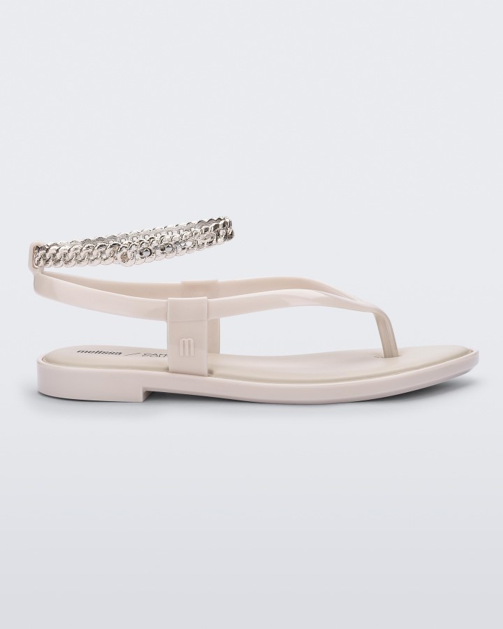 Melissa única Camila Coutinho Beige Elegancia Casual y Confort